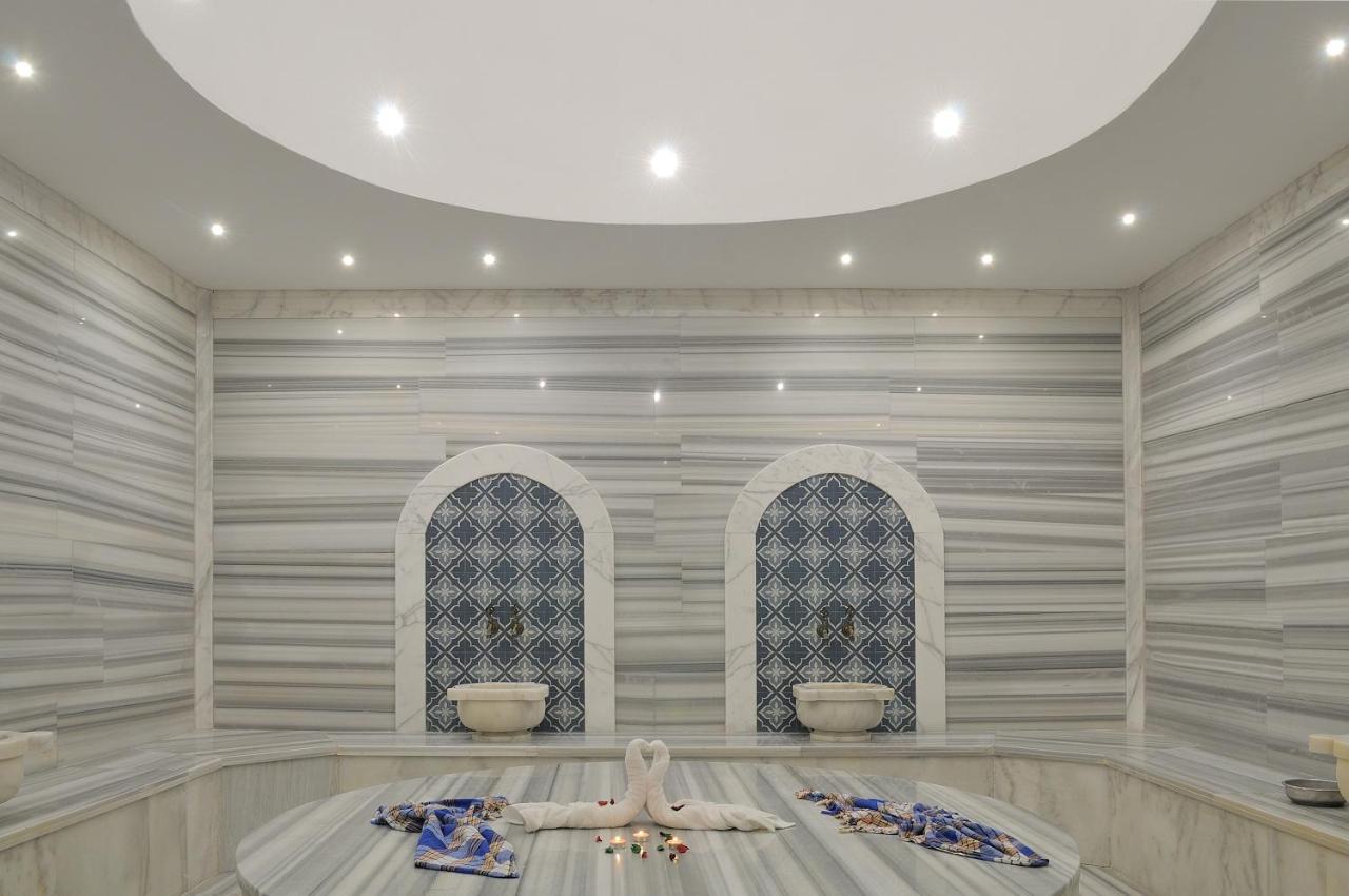 Le Ciel Hotels & Wellness Club Çeşme Buitenkant foto