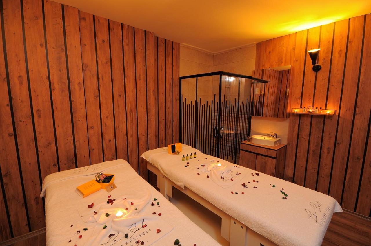 Le Ciel Hotels & Wellness Club Çeşme Buitenkant foto